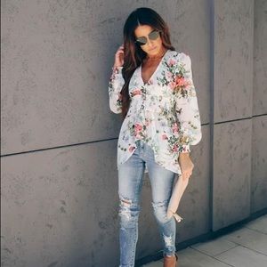 Vici High-Lo floral blouse NWT